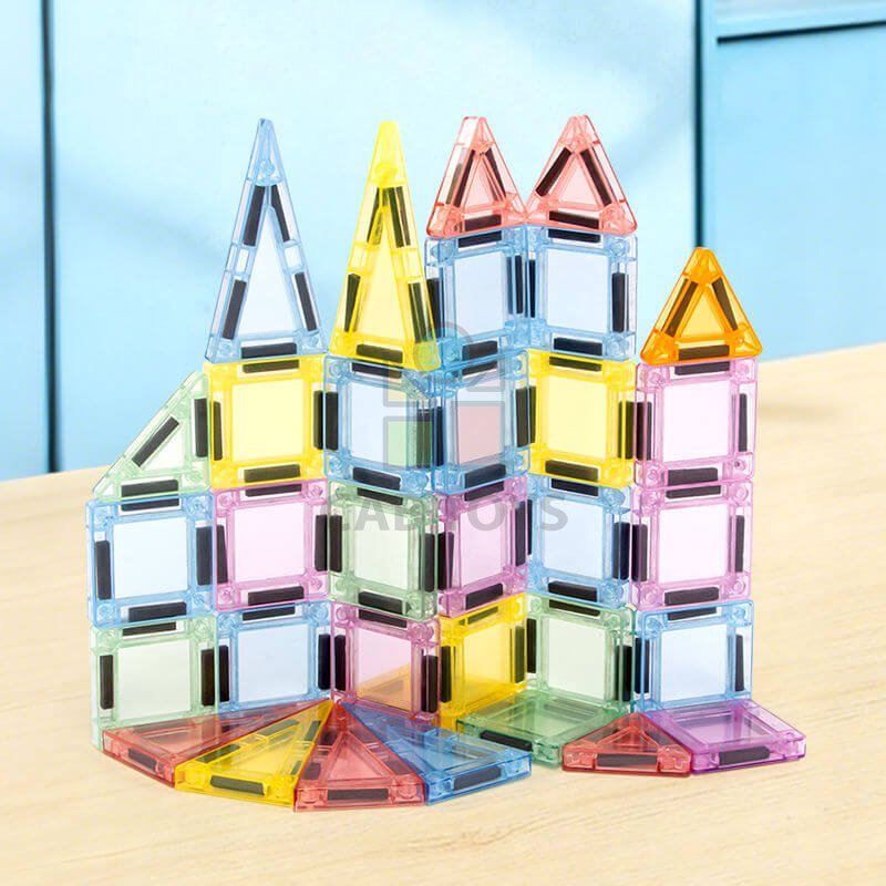 Magnetická stavebnice Magnetic Tiles Mini 42 ks v kovové dóze-KOPIE